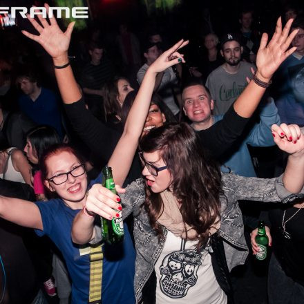 Mainframe & In Your Face pres. World Goes Down