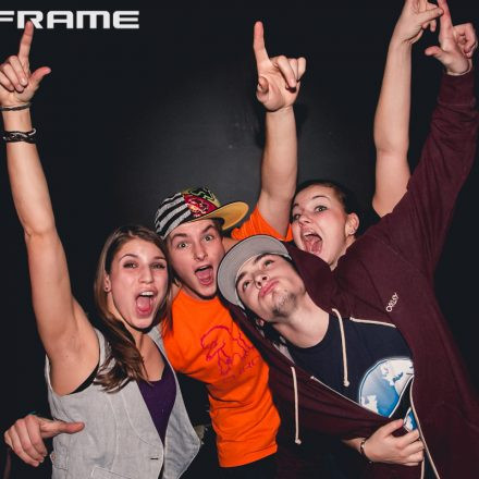 Mainframe & In Your Face pres. World Goes Down