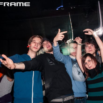 Mainframe & In Your Face pres. World Goes Down