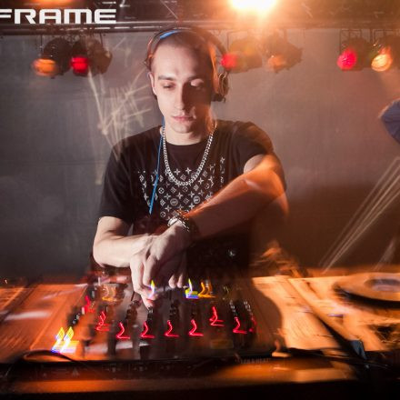 Mainframe & In Your Face pres. World Goes Down