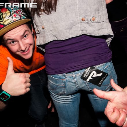 Mainframe & In Your Face pres. World Goes Down