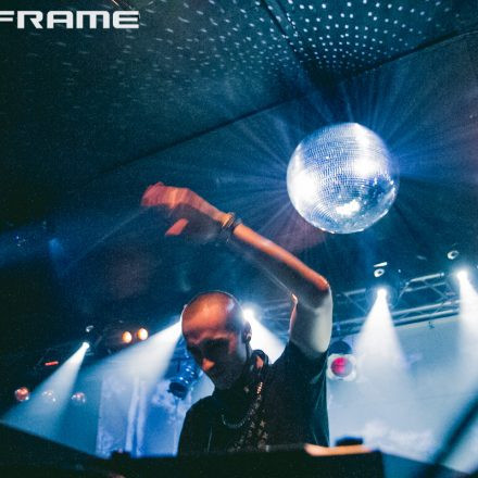 Mainframe & In Your Face pres. World Goes Down