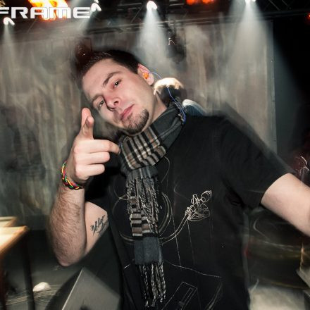 Mainframe & In Your Face pres. World Goes Down