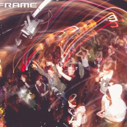 Mainframe & In Your Face pres. World Goes Down