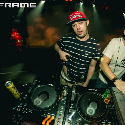 Mainframe & In Your Face pres. World Goes Down