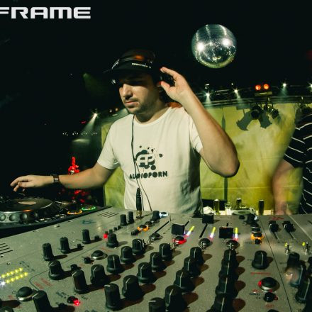 Mainframe & In Your Face pres. World Goes Down