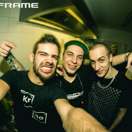 Mainframe & In Your Face pres. World Goes Down