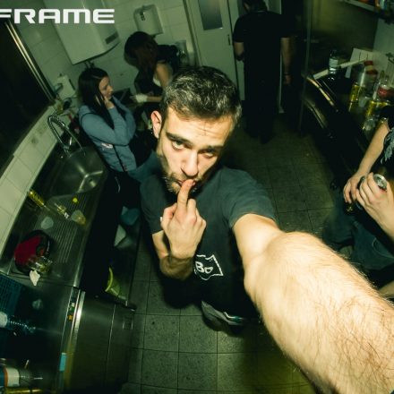 Mainframe & In Your Face pres. World Goes Down