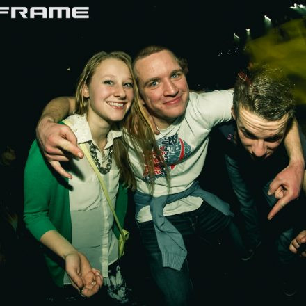 Mainframe & In Your Face pres. World Goes Down