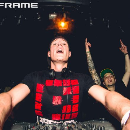 Mainframe & In Your Face pres. World Goes Down