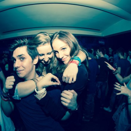 BA:SH Survival Party @ Bliss Club