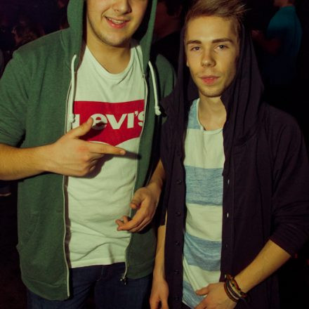 Eristoff Tracks Future Beatz feat. Fred V & Grafix @ Flex