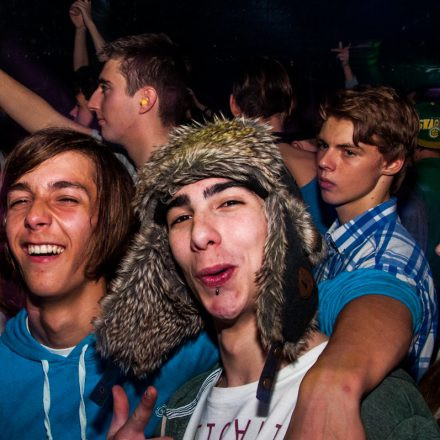 Eristoff Tracks Future Beatz feat. Fred V & Grafix @ Flex