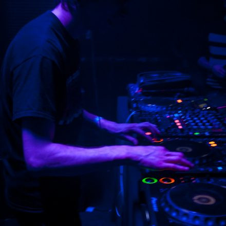 Eristoff Tracks Future Beatz feat. Fred V & Grafix @ Flex