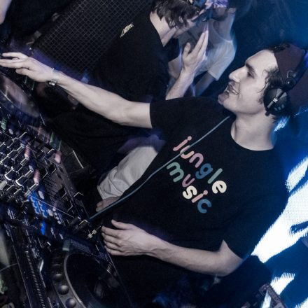 Eristoff Tracks Future Beatz feat. Fred V & Grafix @ Flex
