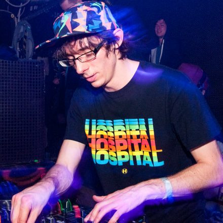 Eristoff Tracks Future Beatz feat. Fred V & Grafix @ Flex