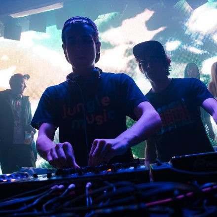 Eristoff Tracks Future Beatz feat. Fred V & Grafix Pt. II