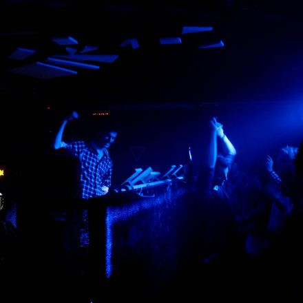 Electro vs. Rock'n'Roll @ The Loft