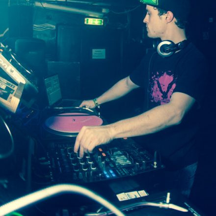 Reday2Rumble pres. die Musikveranstaltung ihres Vertrauens @ The Loft