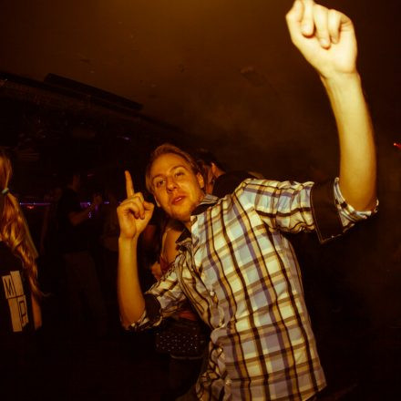 Reday2Rumble pres. die Musikveranstaltung ihres Vertrauens @ The Loft