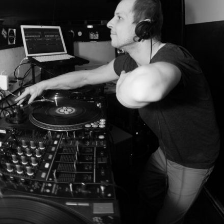 Reday2Rumble pres. die Musikveranstaltung ihres Vertrauens @ The Loft