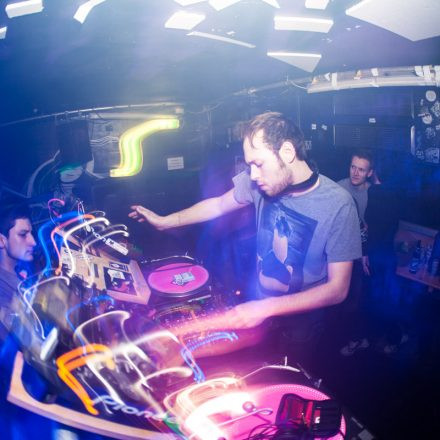 Reday2Rumble pres. die Musikveranstaltung ihres Vertrauens @ The Loft