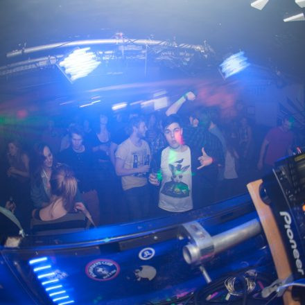 Reday2Rumble pres. die Musikveranstaltung ihres Vertrauens @ The Loft