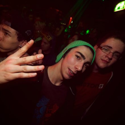 Wicked ft. Run Tingz @ Flex