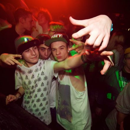 Wicked ft. Run Tingz @ Flex