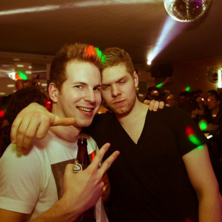 Schwester Semester @ The Loft