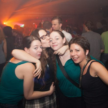 Schwester Semester @ The Loft