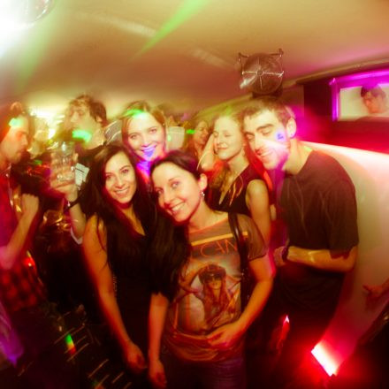 Schwester Semester @ The Loft
