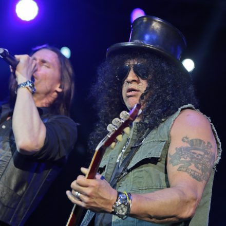 Slash feat. Myles Kennedy & The Conspirators