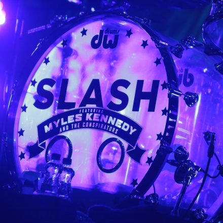 Slash feat. Myles Kennedy & The Conspirators