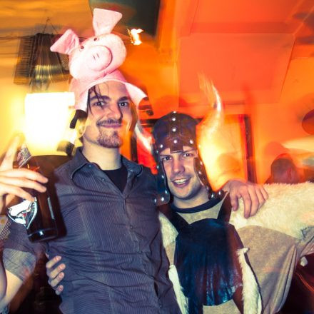 Hallowien vs. Fasching @ Klub Ost