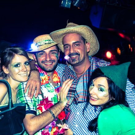 Hallowien vs. Fasching @ Klub Ost
