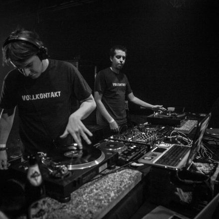 Vollkontakt & LENZMAN @ Fluc