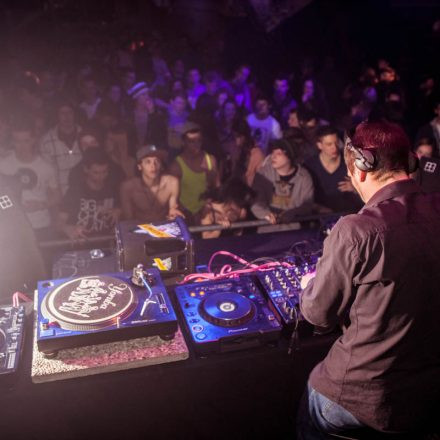 Vollkontakt & LENZMAN @ Fluc