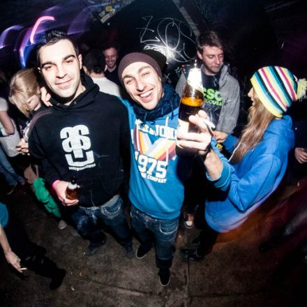 Vollkontakt & LENZMAN @ Fluc