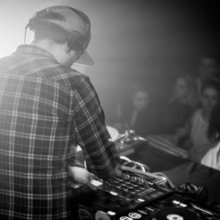 Vollkontakt & LENZMAN @ Fluc