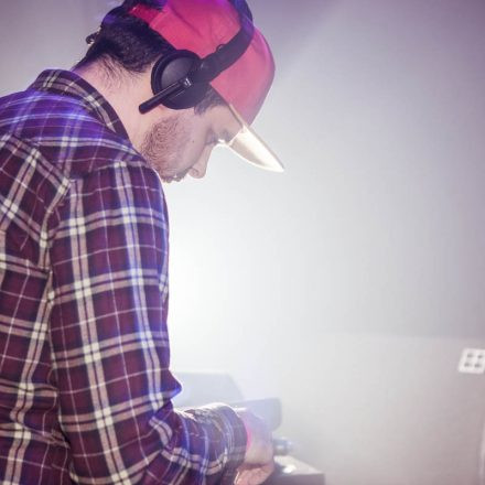 Vollkontakt & LENZMAN @ Fluc