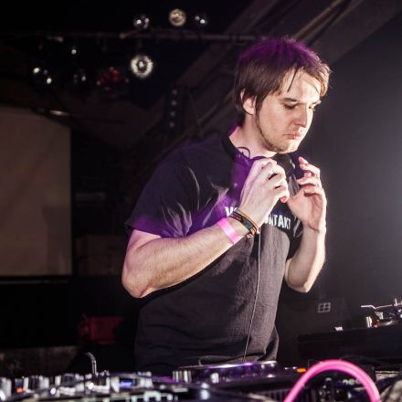 Vollkontakt & LENZMAN @ Fluc