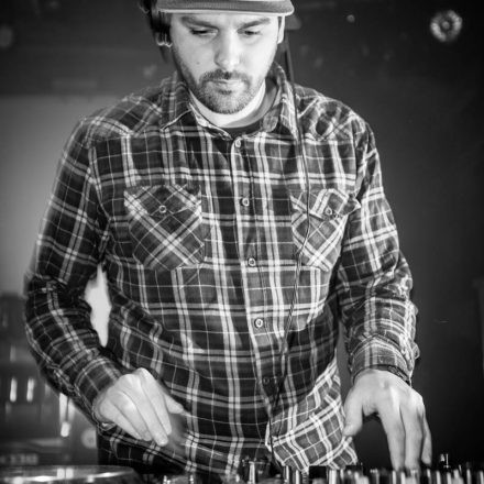 Vollkontakt & LENZMAN @ Fluc