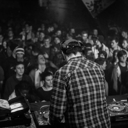Vollkontakt & LENZMAN @ Fluc