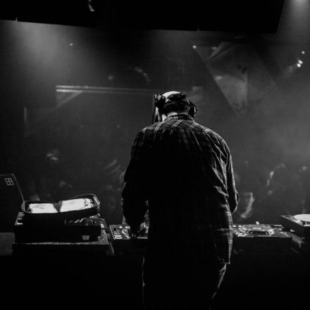 Vollkontakt & LENZMAN @ Fluc