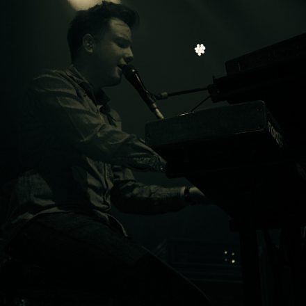 Two Door Cinema Club @ Gasometer