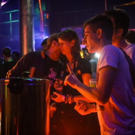 Cosmic Space Disco pres. Paradise Festival Warm-up @ Wuk