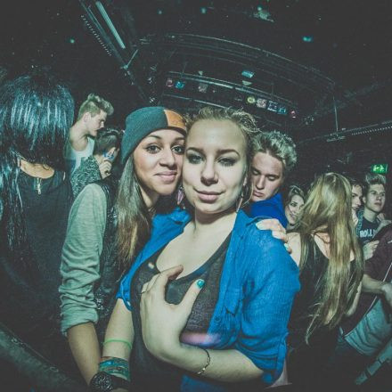 T H A T S H x T w/ Jumodaddy & Wondawulf (by P.Lipiarski)