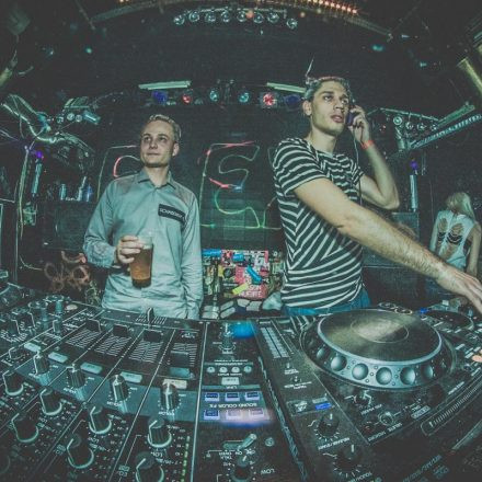 T H A T S H x T w/ Jumodaddy & Wondawulf (by P.Lipiarski)