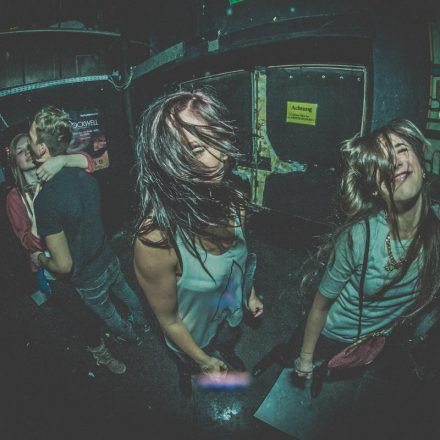 T H A T S H x T w/ Jumodaddy & Wondawulf (by P.Lipiarski)